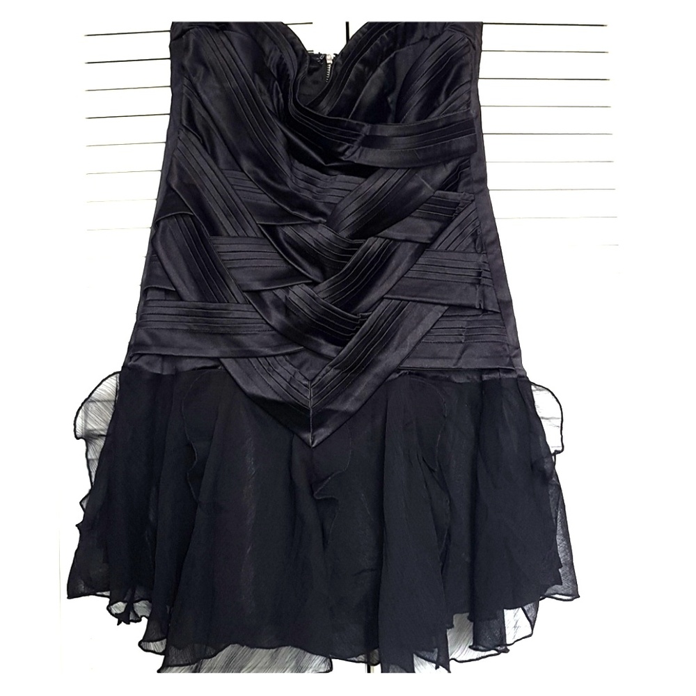 Sexy black strapless mini dress